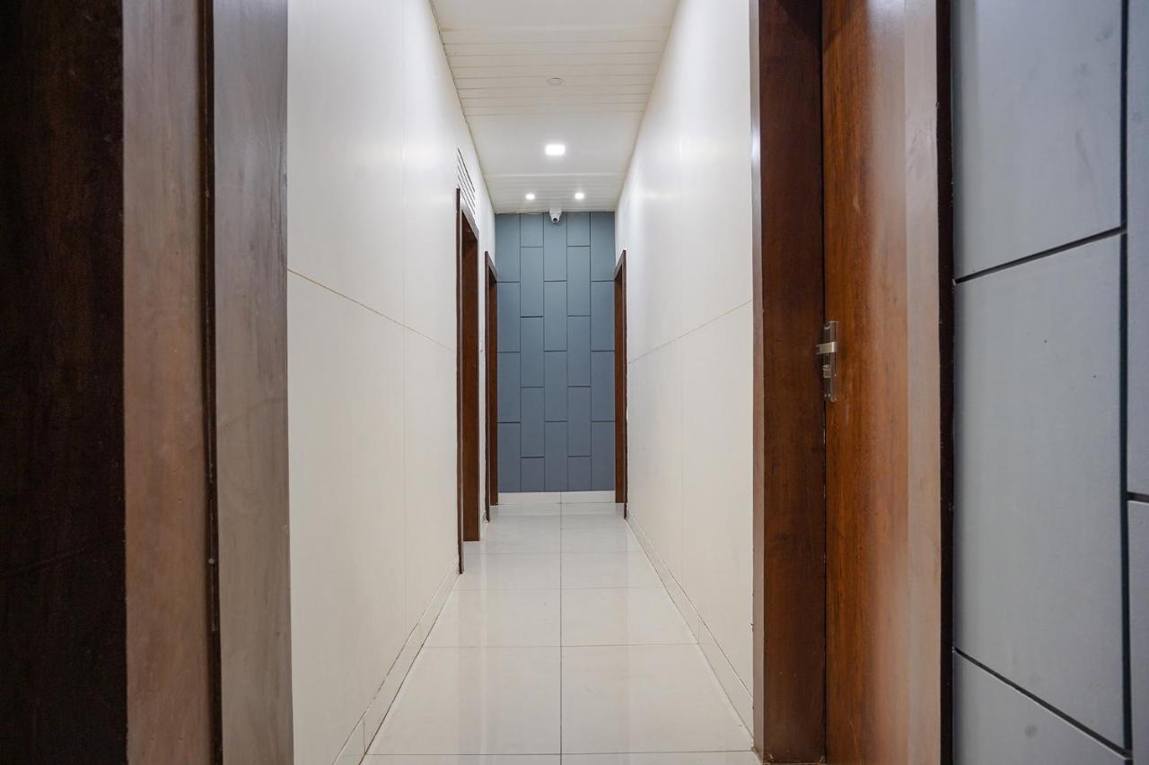 Fabhotel Coral