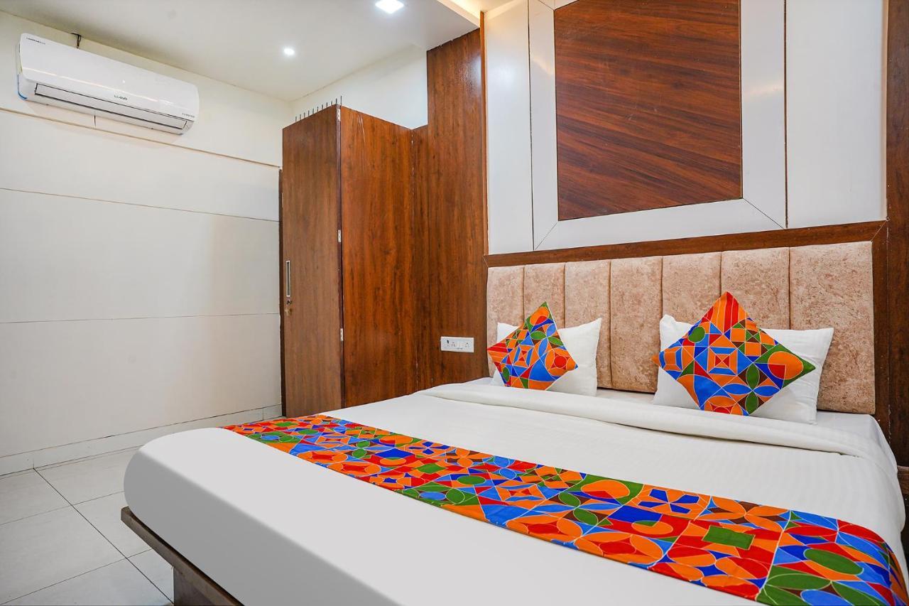 Fabhotel Coral Hotel