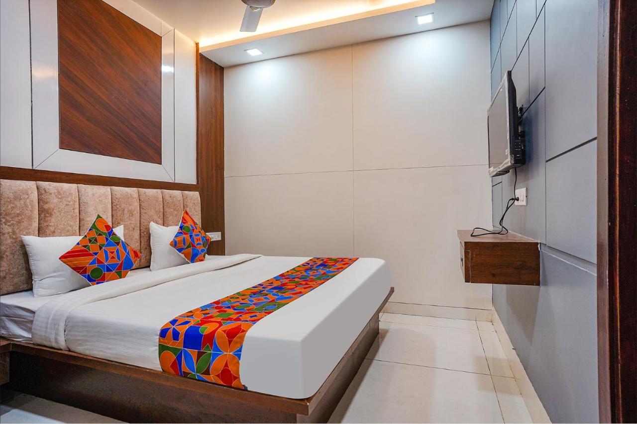 Fabhotel Coral Hotel 3*